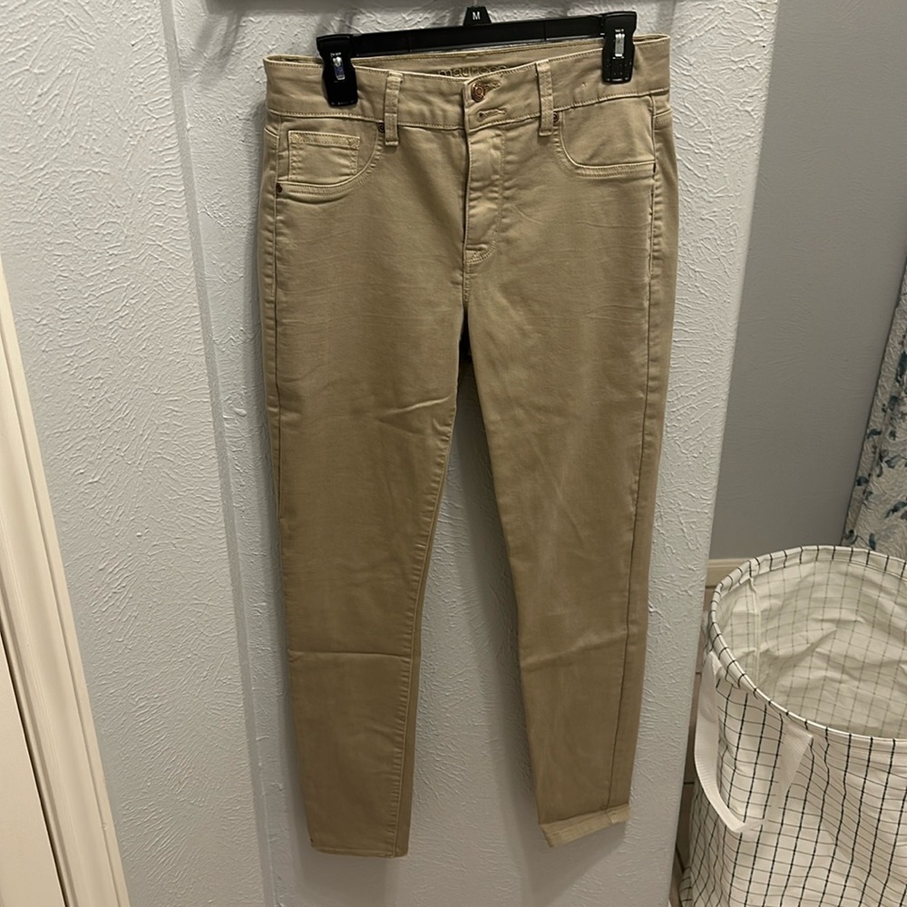 Maurice’s high rise khaki jeggings